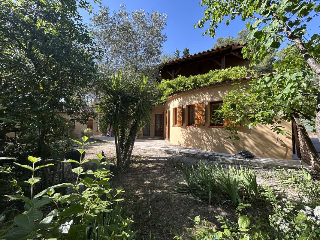 Maison à SAINT-VINCENT-DE-BARBEYRARGUES