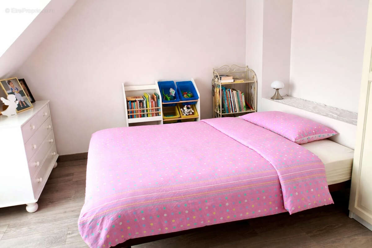 Maison à GRISY-SUISNES