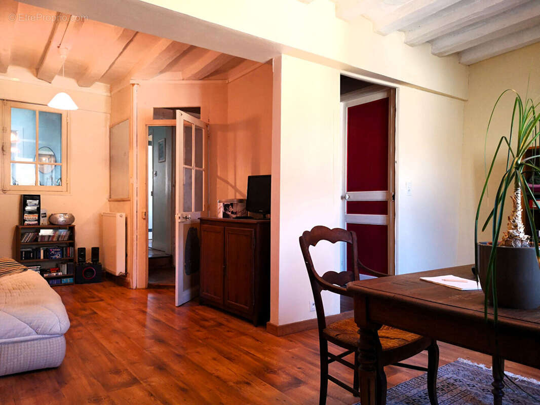 Maison à COURVILLE-SUR-EURE