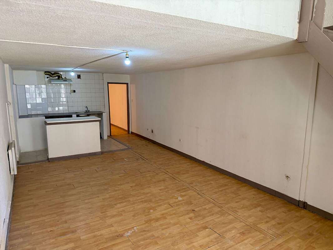 Appartement à MARSEILLE-2E