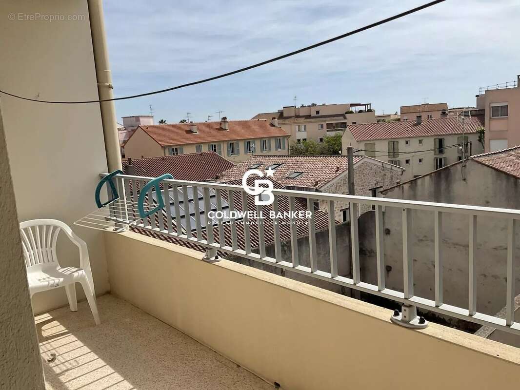 Appartement à HYERES