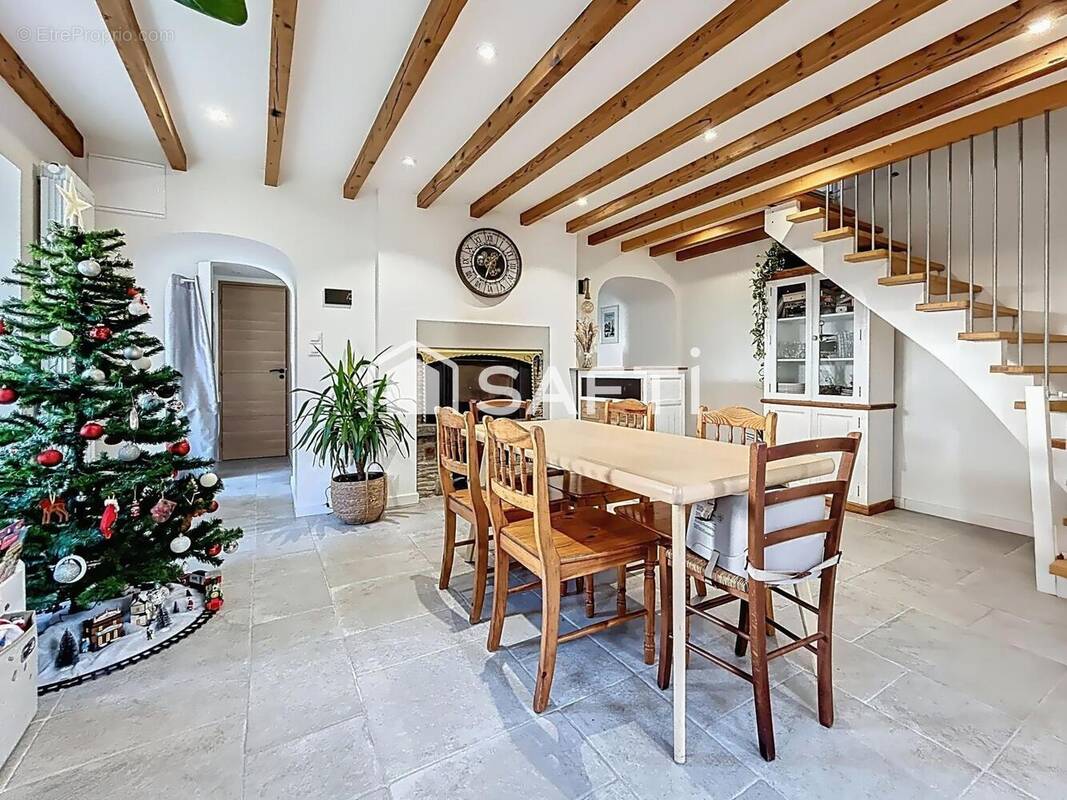 Photo 1 - Maison à EQUEURDREVILLE-HAINNEVILLE