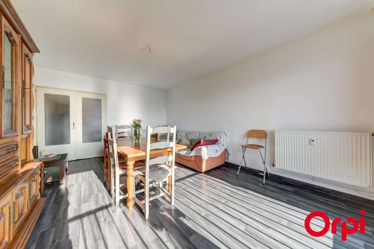 Appartement à VENISSIEUX