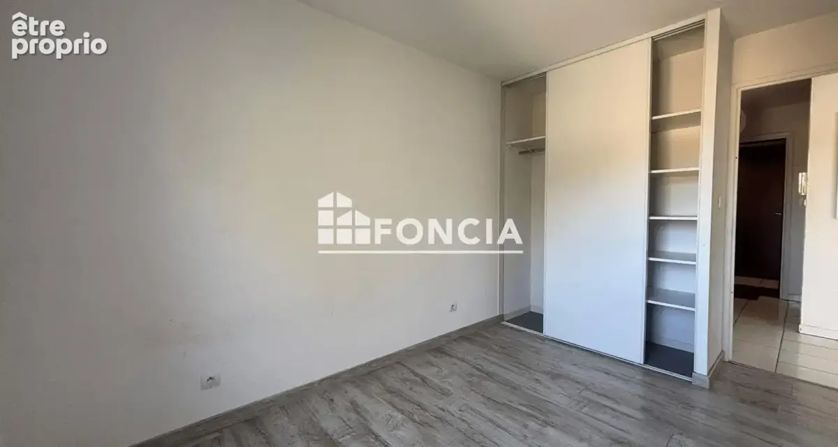 À vendre, bel appartement T3 de 67 m² situé au 2ᵉ étage d'une résidence récente avec piscine - photo 3