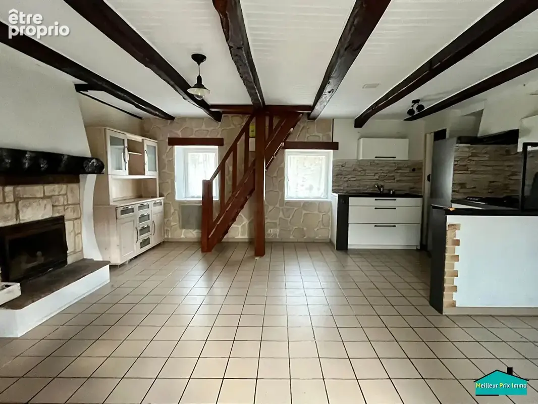 Maison avec deux chambres, un jardin clos et du charme ! - photo 2