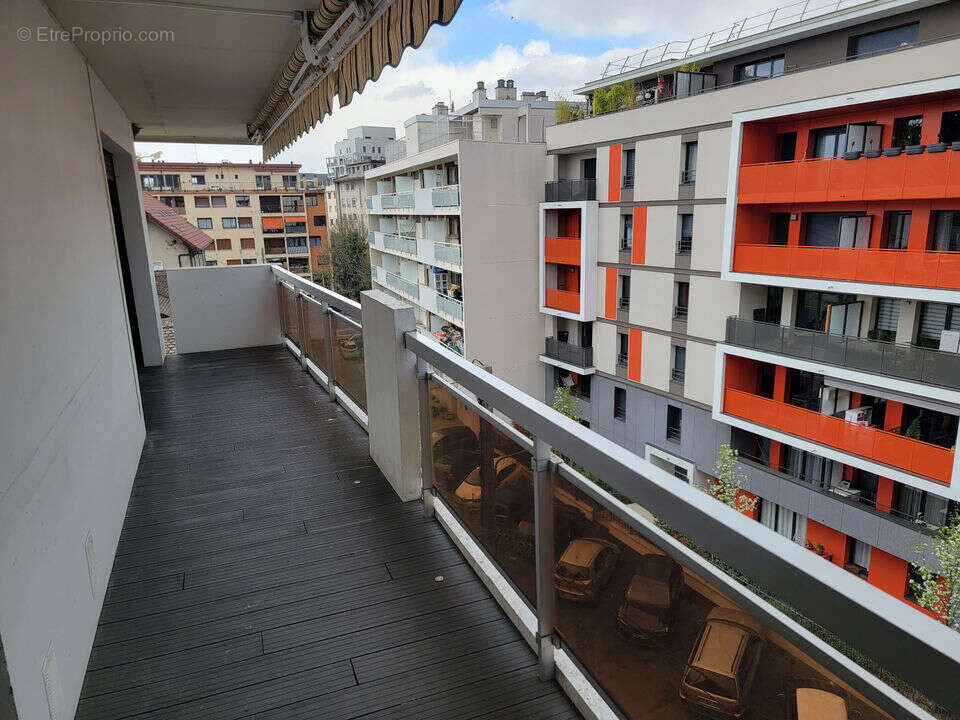 BALCON - Appartement à ANNEMASSE