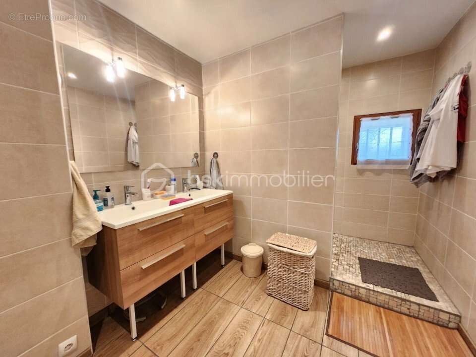 Maison à SAINT-LEGER-LE-PETIT