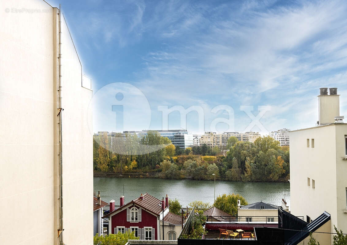 Maison à COURBEVOIE