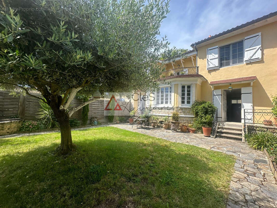 Maison à LANGON