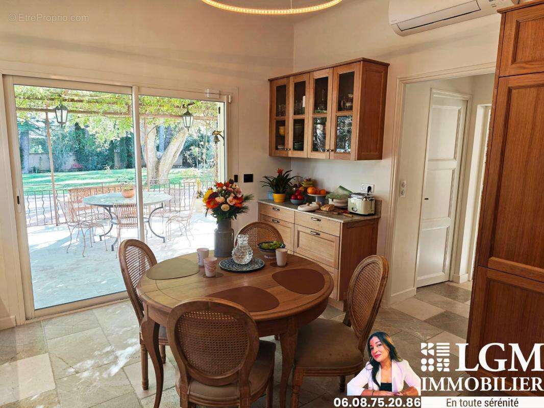 Aix-en-Provence Les Granettes - Bastide de charme 205 m² avec piscine sur 2 250 m² - photo 8