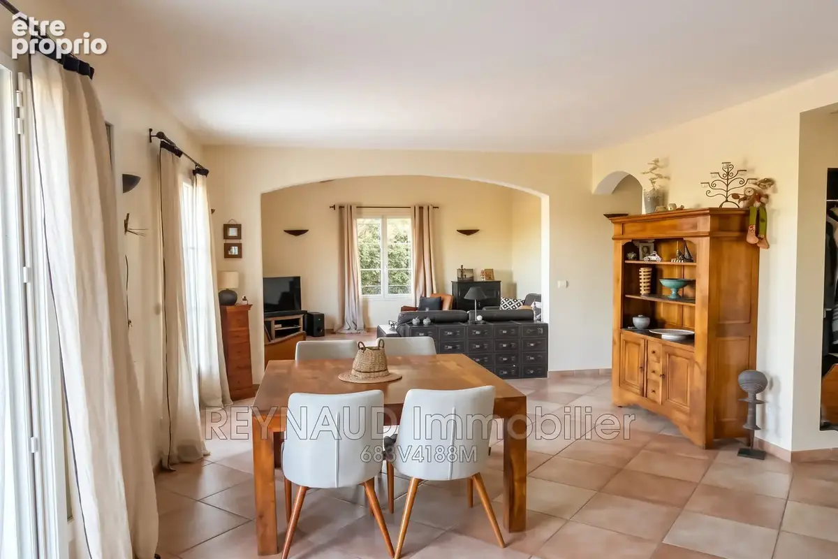 Maison 6 pièces 135 m² à vendre à Clermont-L'herault (34800) - photo 5