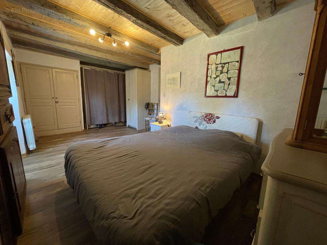 Maison à SAINTE-ALVERE