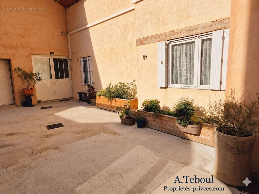 Appartement à LYON-6E