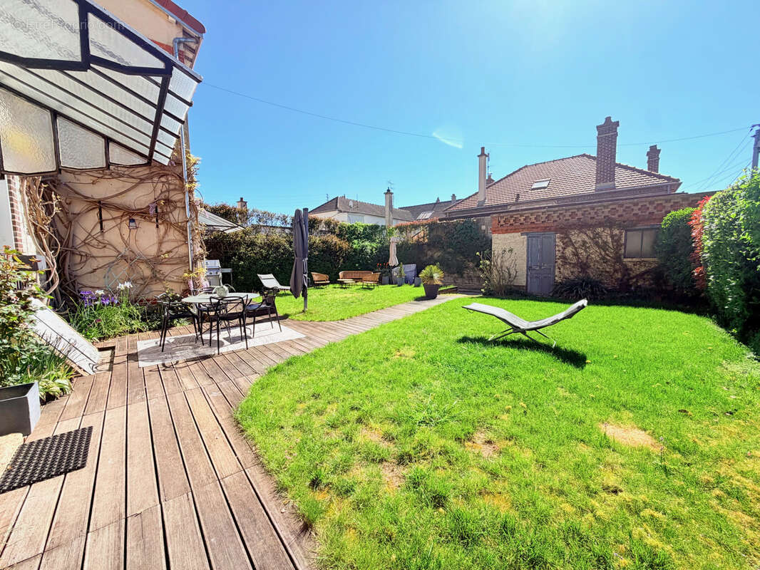 Maison à SAINTE-SAVINE