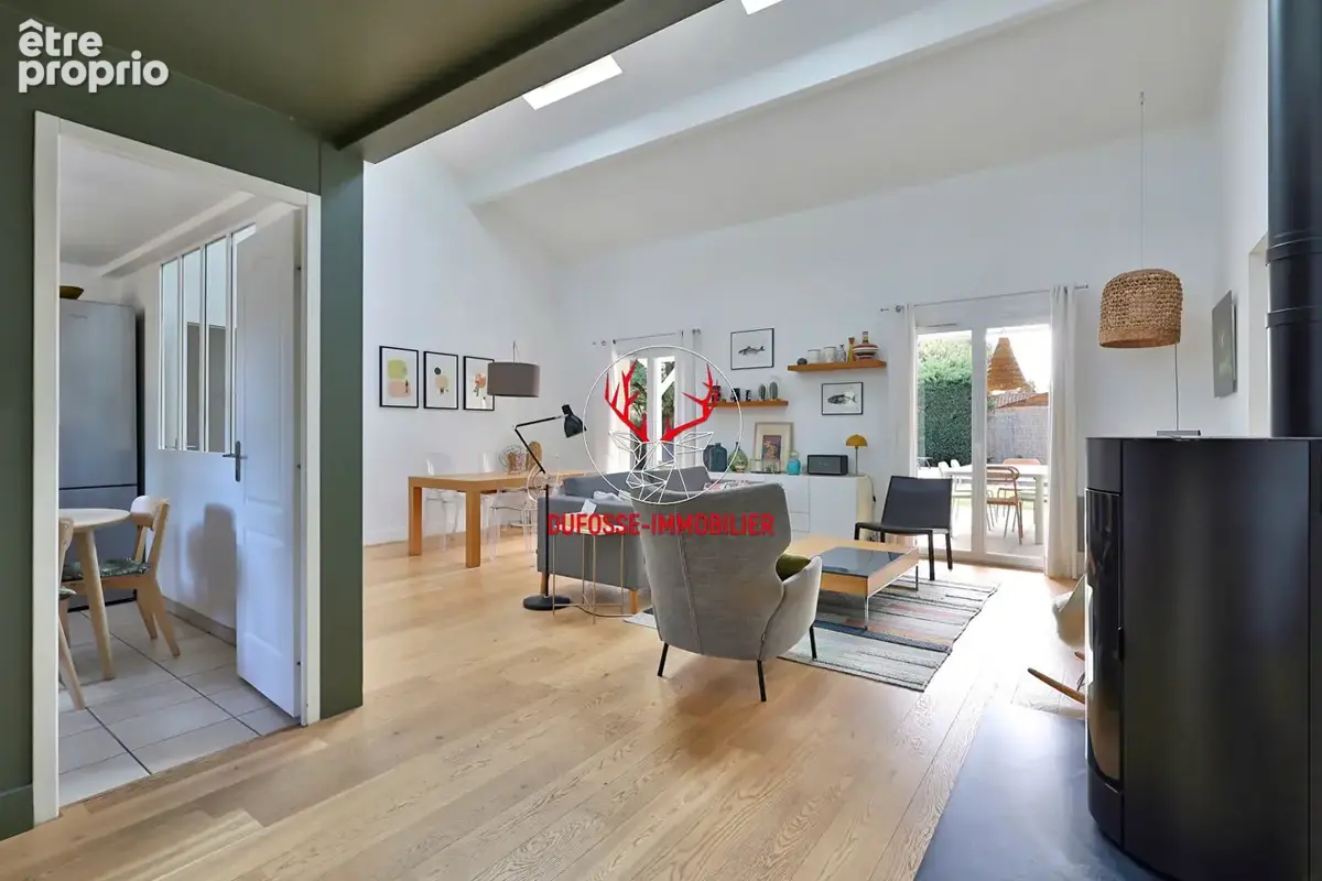 Maison de plain-pied 141 m² -  4 chambres - Piscine - photo 4