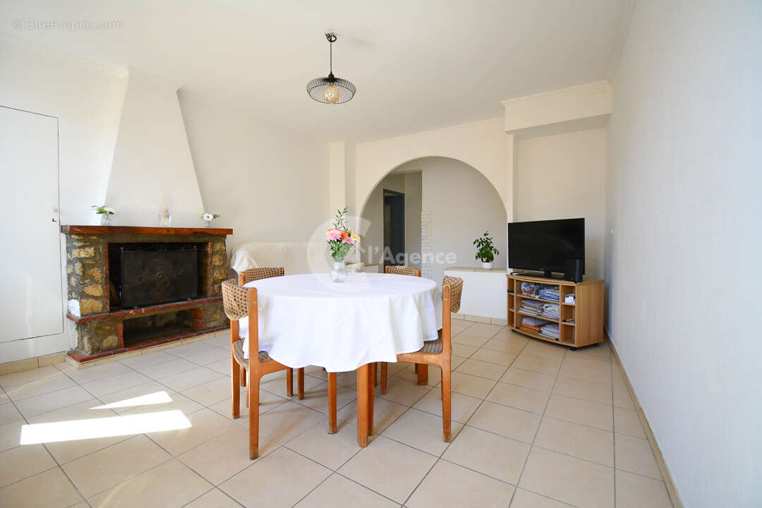 Maison à VILLENEUVE-LOUBET
