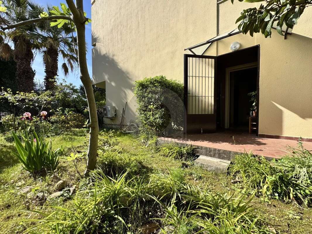 Appartement à ROQUEBRUNE-CAP-MARTIN