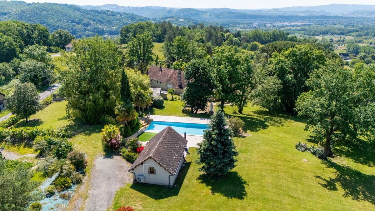 Maison à BEAULIEU-SUR-DORDOGNE