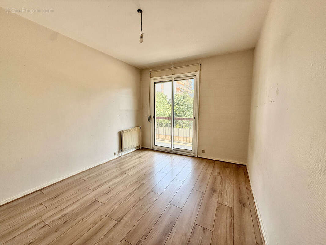 T4 - 89 m²  + 2 balcons - Hôtel de ville de Caluire et Cuire - photo 8