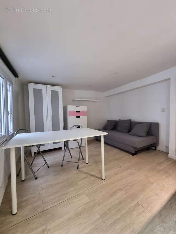 Appartement à PARIS-2E