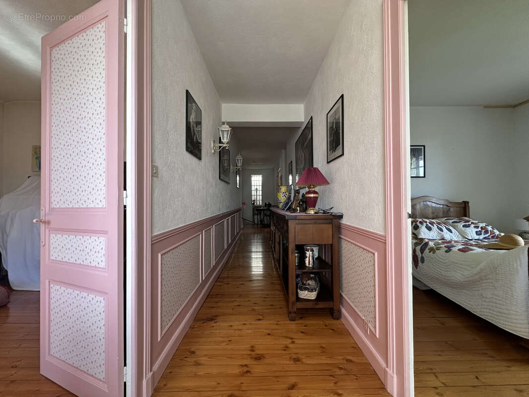 Maison à BARBEZIEUX-SAINT-HILAIRE