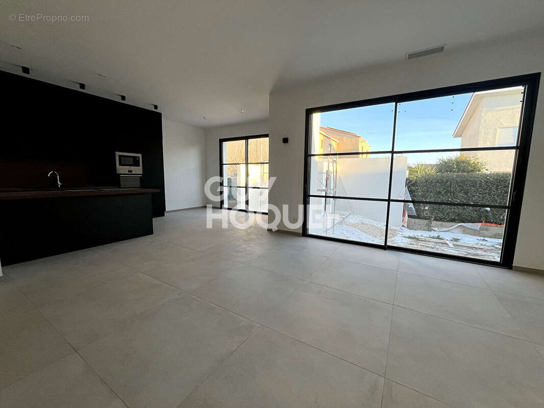 Maison à VILLENEUVE-DE-LA-RAHO