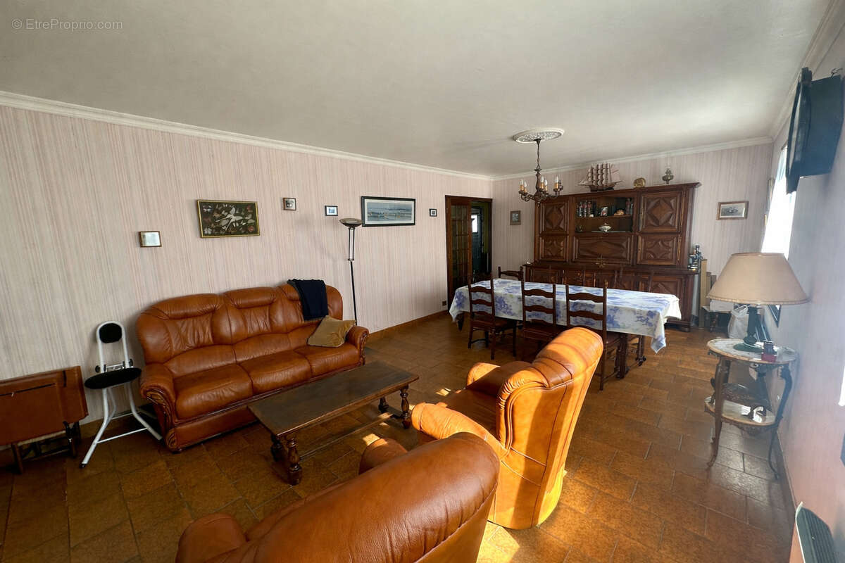 Maison à PLOEZAL