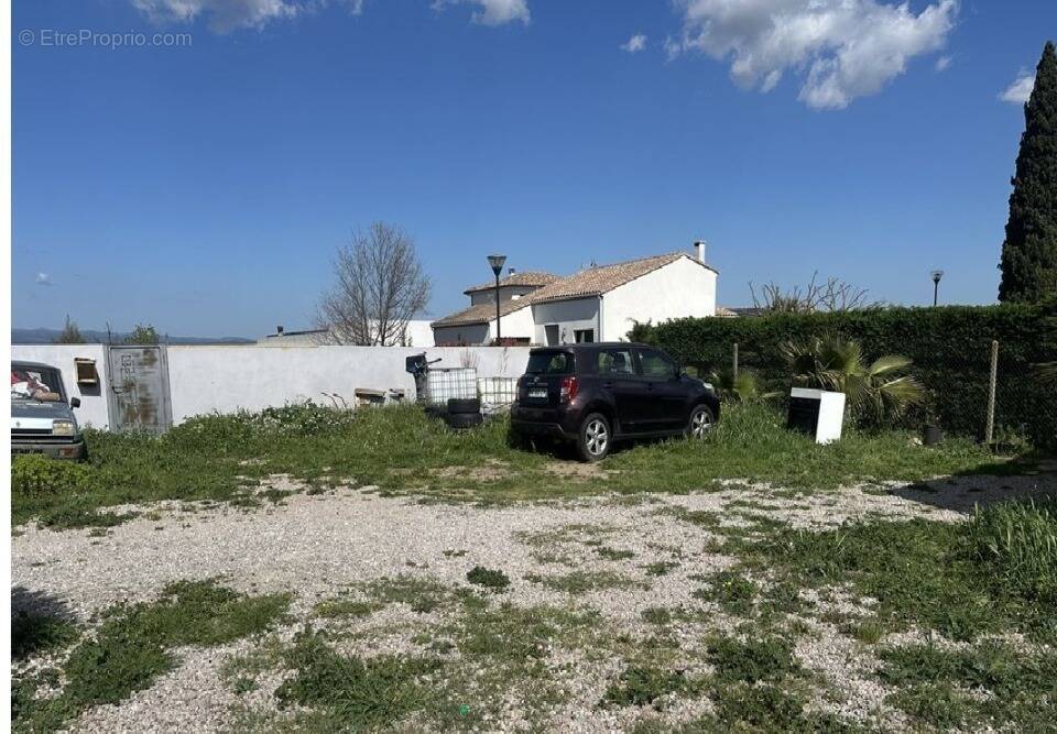 Terrain à LA REDORTE