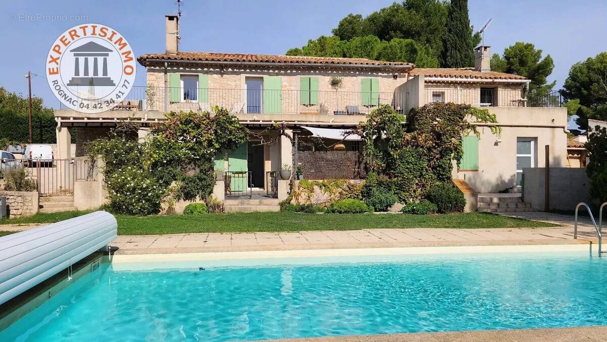 Appartement à VELAUX