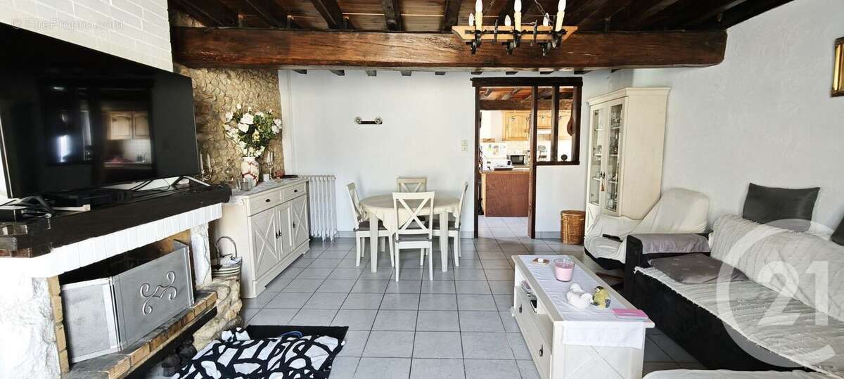 Maison à OUZOUER-LE-DOYEN