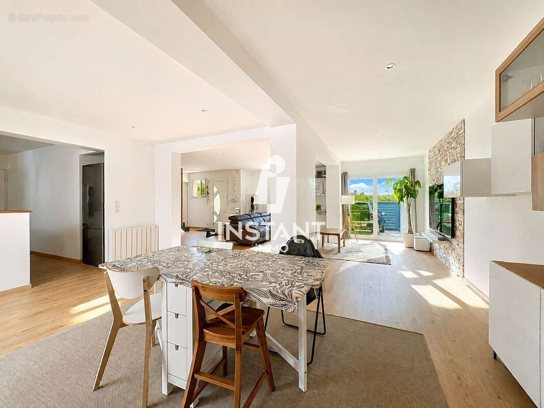 Maison 192 m² à Gretz-Armainvilliers  - photo 5