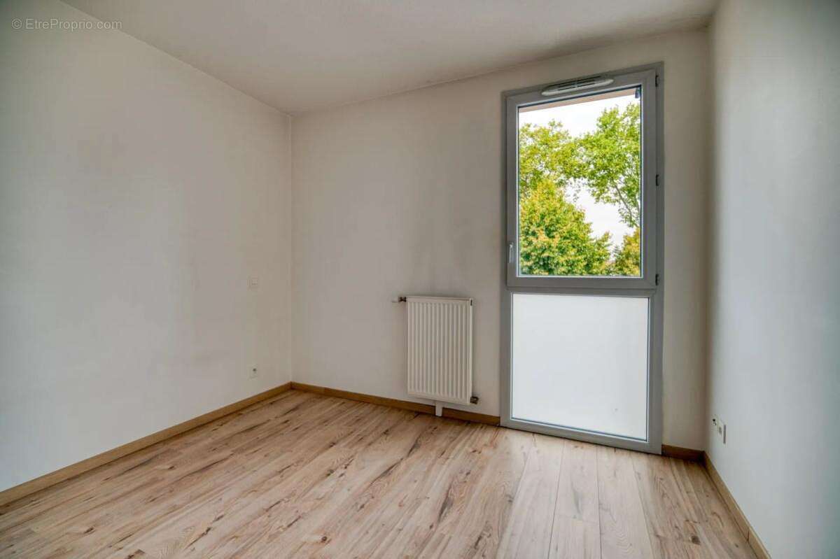 Appartement À Vendre - photo 3