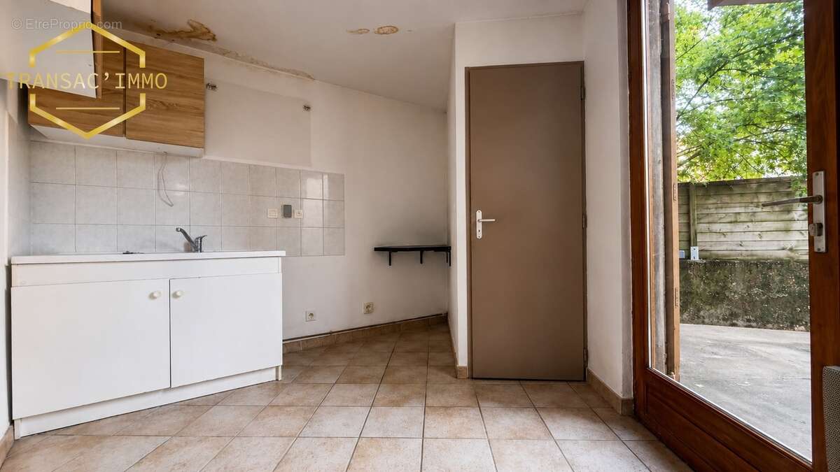 Maison 70 m² à Tencin  - photo 4