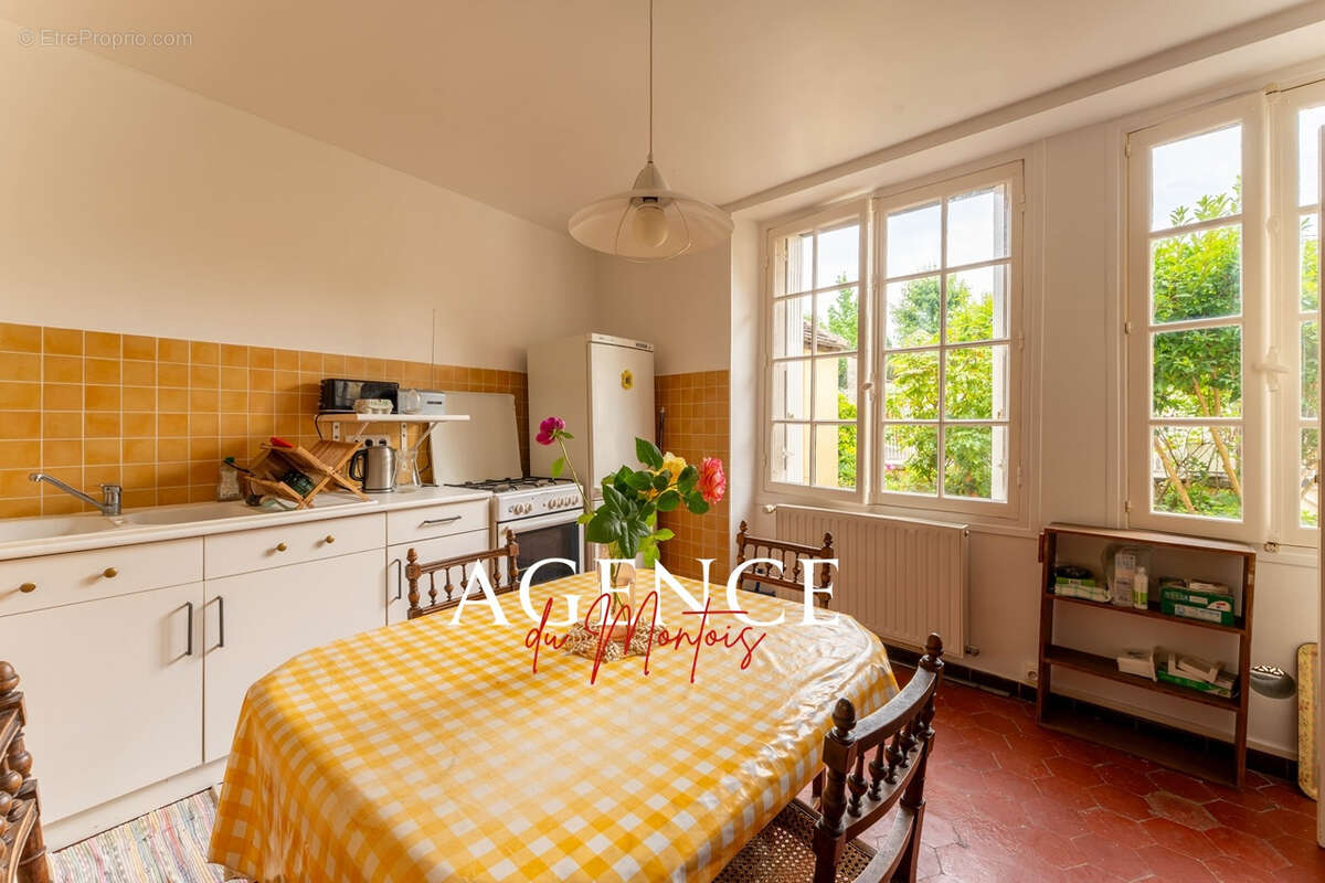 Maison à DONNEMARIE-DONTILLY