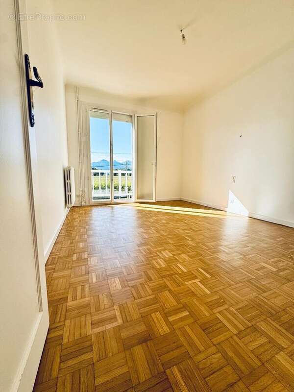 Maison 150 m² à Asasp-Arros  - photo 7