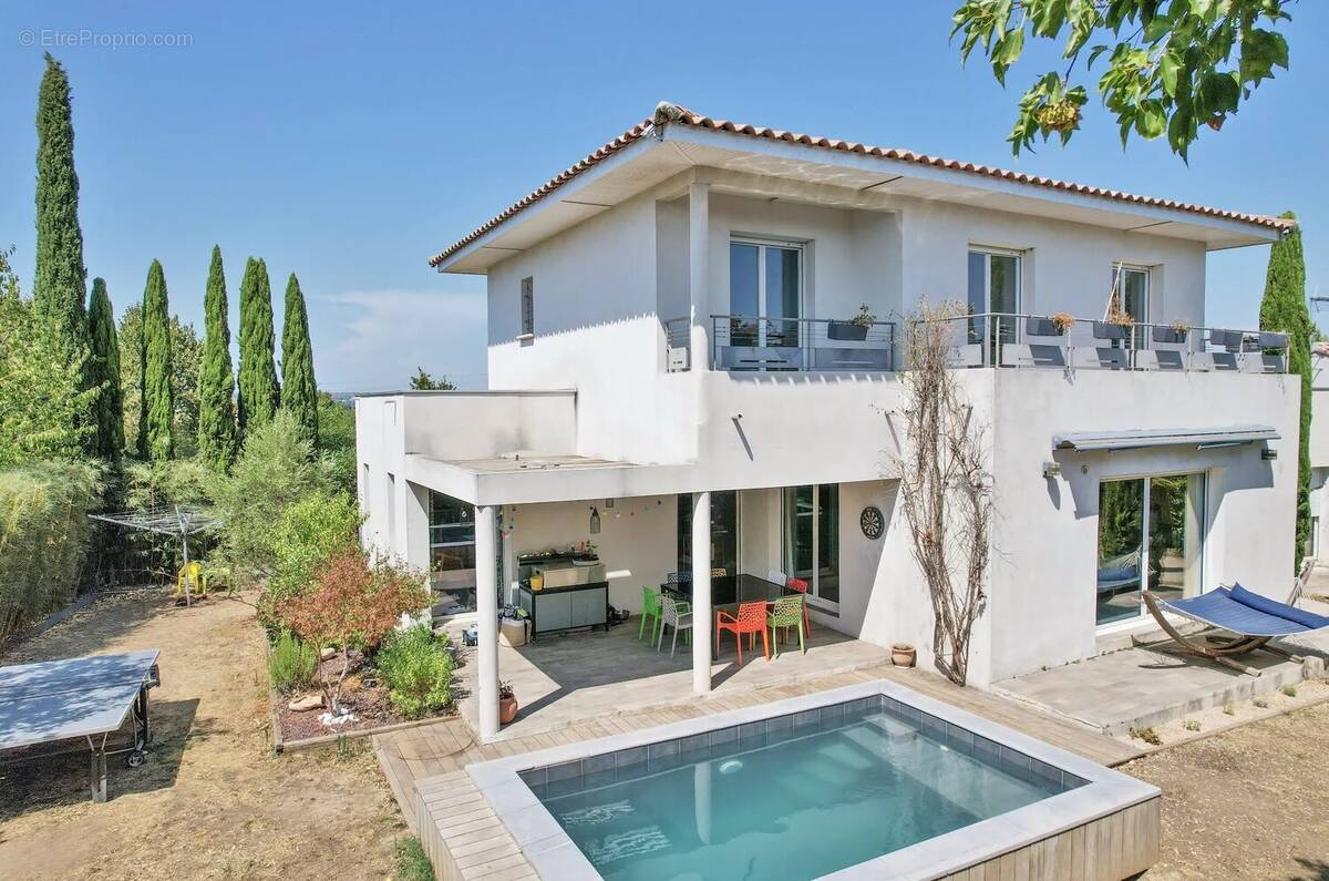 Belle villa contemporaine avec bassin à Bouillargeus en périphérie de Nîmes - photo 16