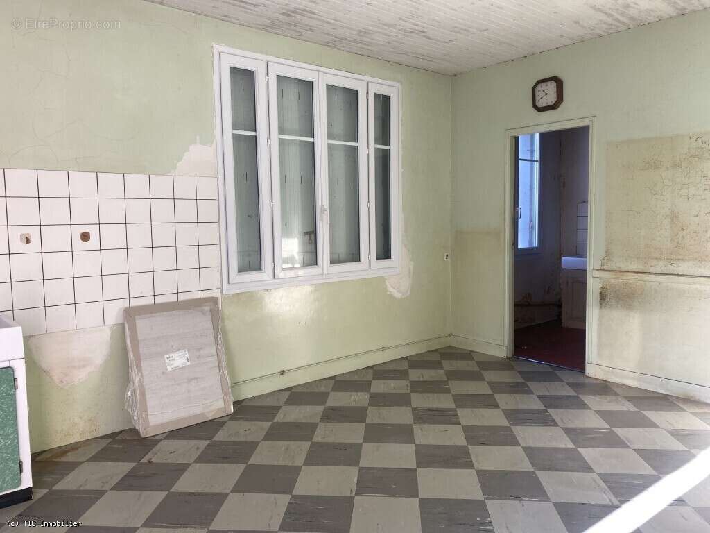 Maison à VILLEFAGNAN