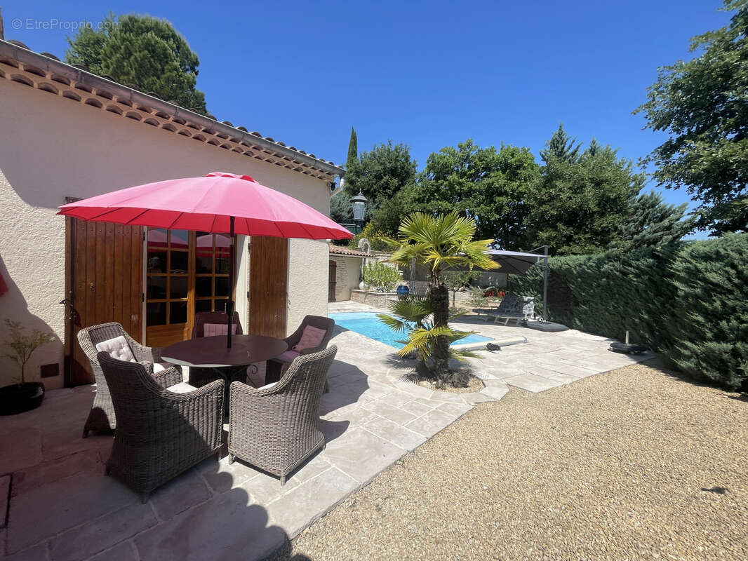 Maison à VAISON-LA-ROMAINE