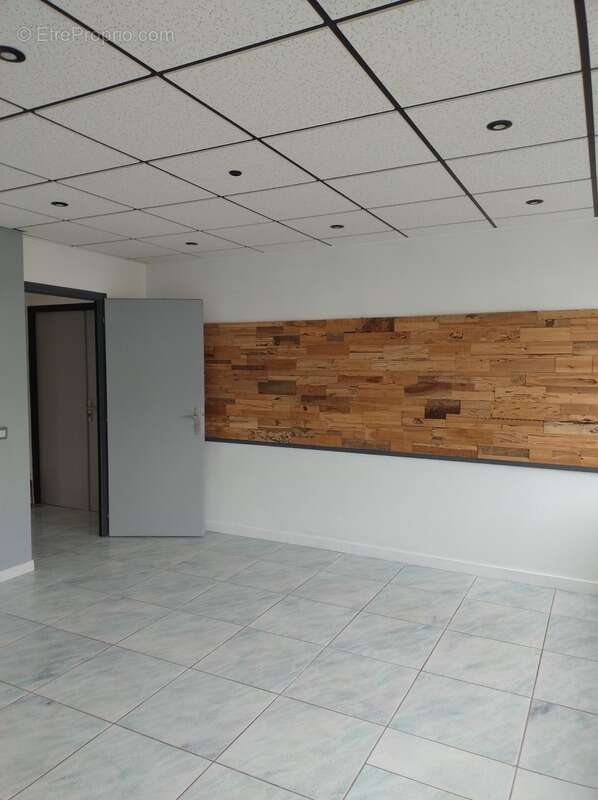 Dpt Savoie (73), à vendre CHALLES LES EAUX Ateliers et Bureaux - photo 7