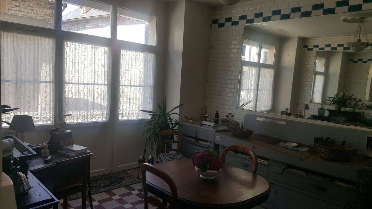 Maison à BOURGANEUF