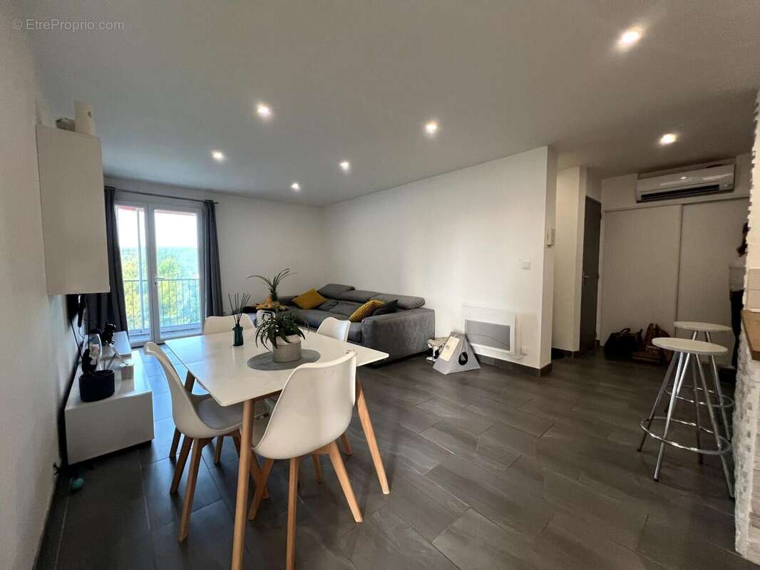 Photo 2 - Appartement à MARIGNANE