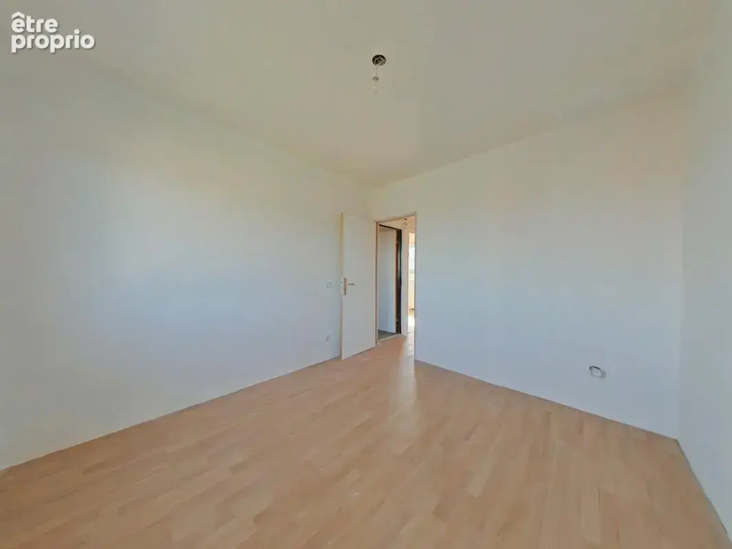 Maison jumelée F5 avec grand terrain – Au calme dans une impasse - photo 7