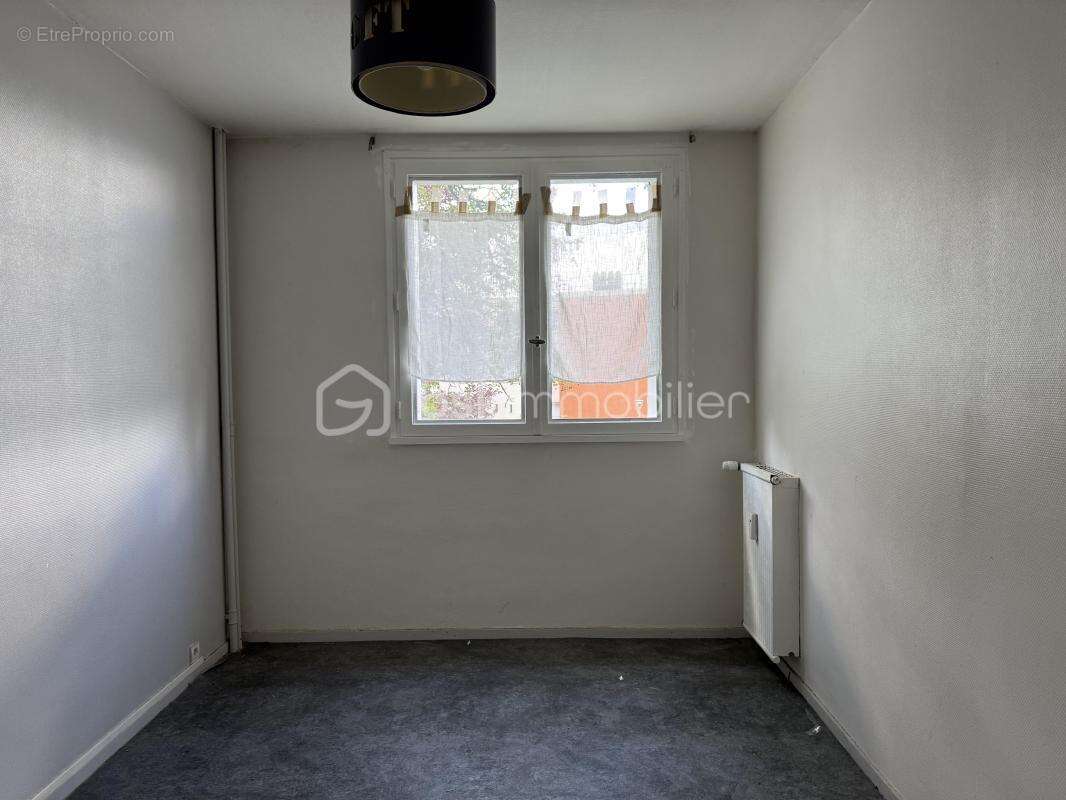 Appartement lumineux – 3 chambres – Idéal investissement ou résidence principale - photo 9