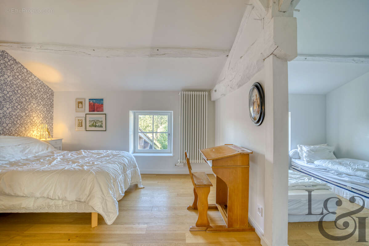 A vendre maison de caractère rénovée - photo 10