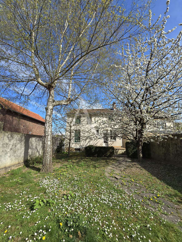 Maison à L&#039;HAY-LES-ROSES