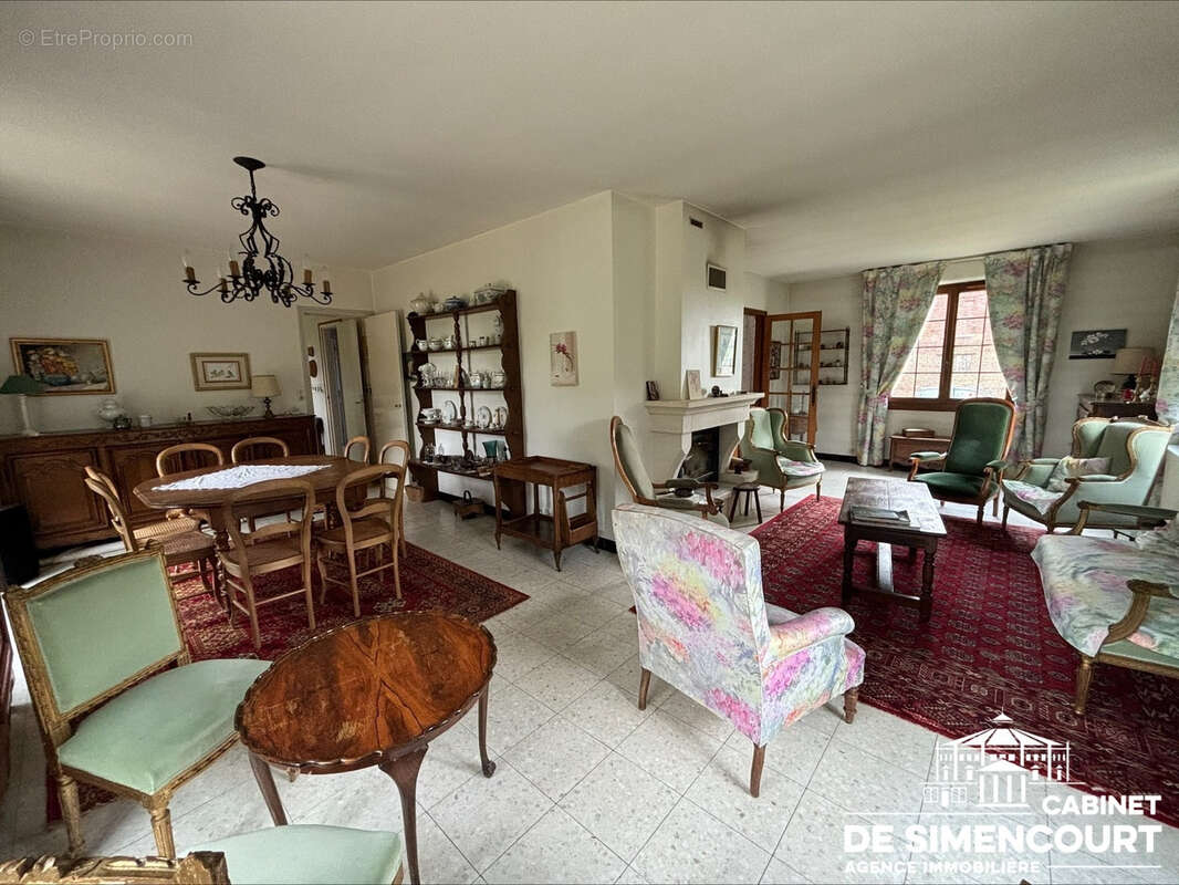 Maison à BRETEUIL
