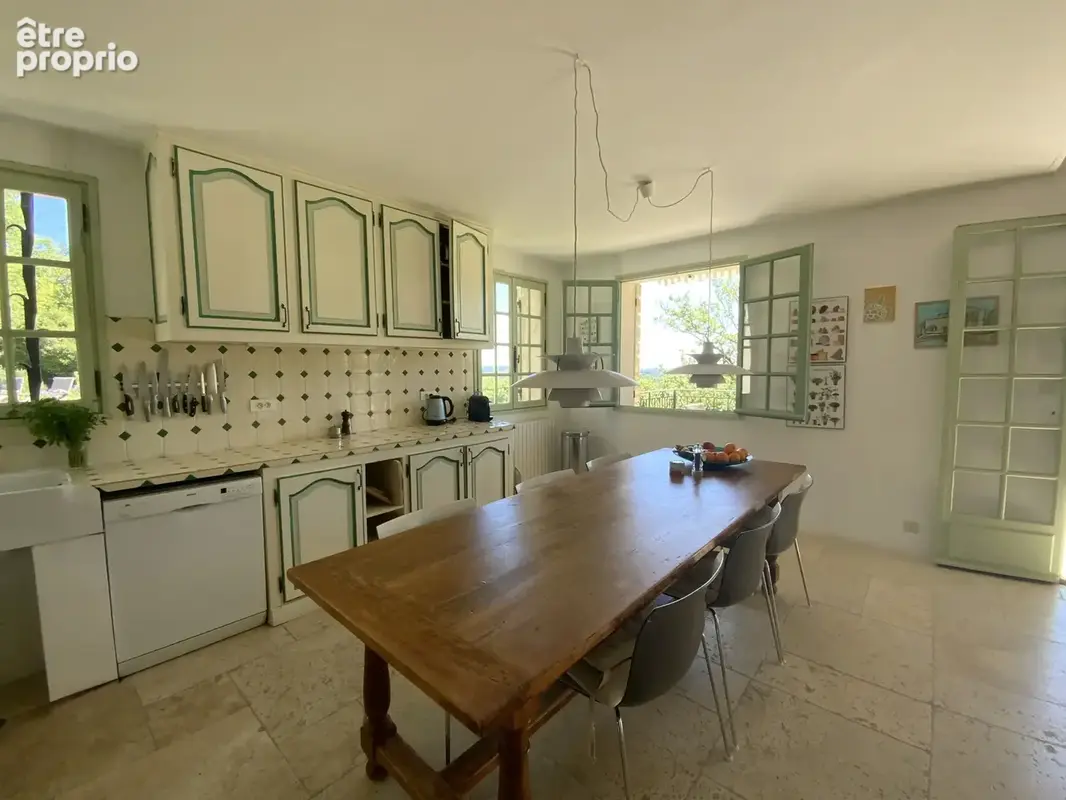 Villa avec vue imprenable à seulement 6 km d'Uzès. - photo 15