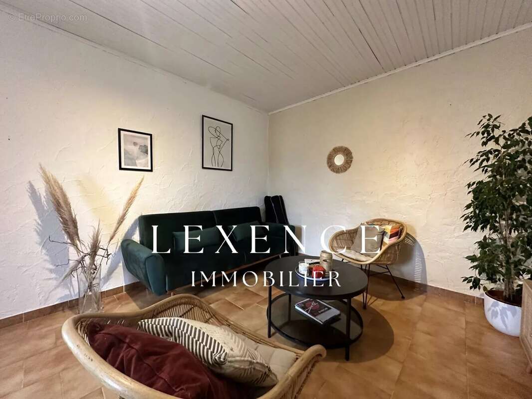 Maison à LA FARE-LES-OLIVIERS