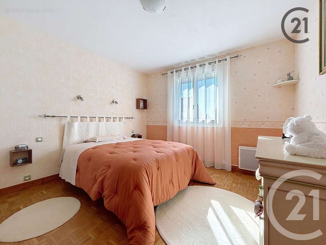 Maison à SAINT-GERMAIN-LAVAL