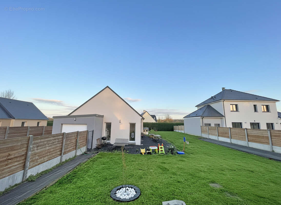 Maison à QUETTREVILLE-SUR-SIENNE